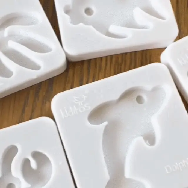 Child easily creating water pets